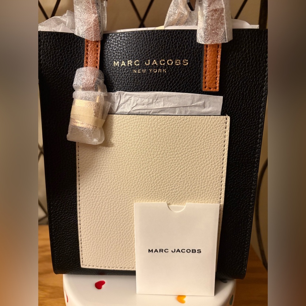 Marc Jacobs Multi “Grind” Tote NWT - Picture 8 of 9